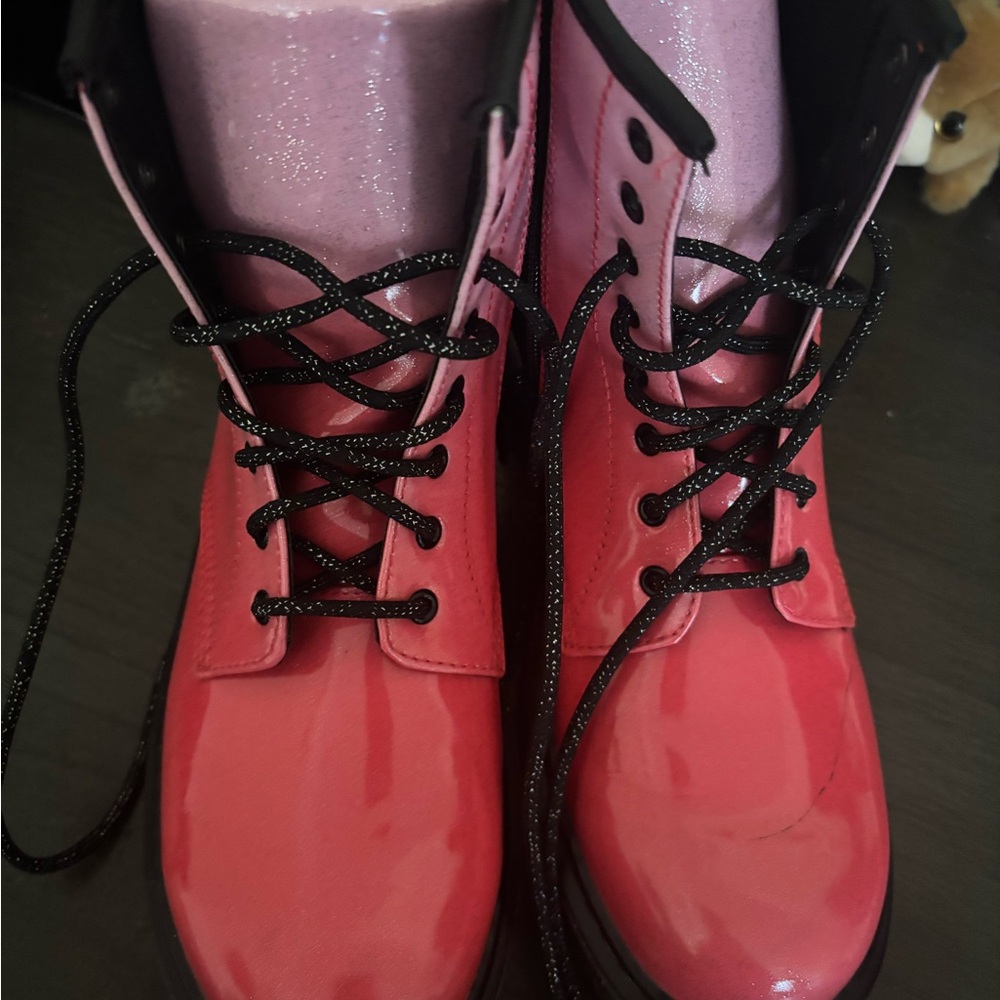 Dr martens ankle boot , pink color like new used once